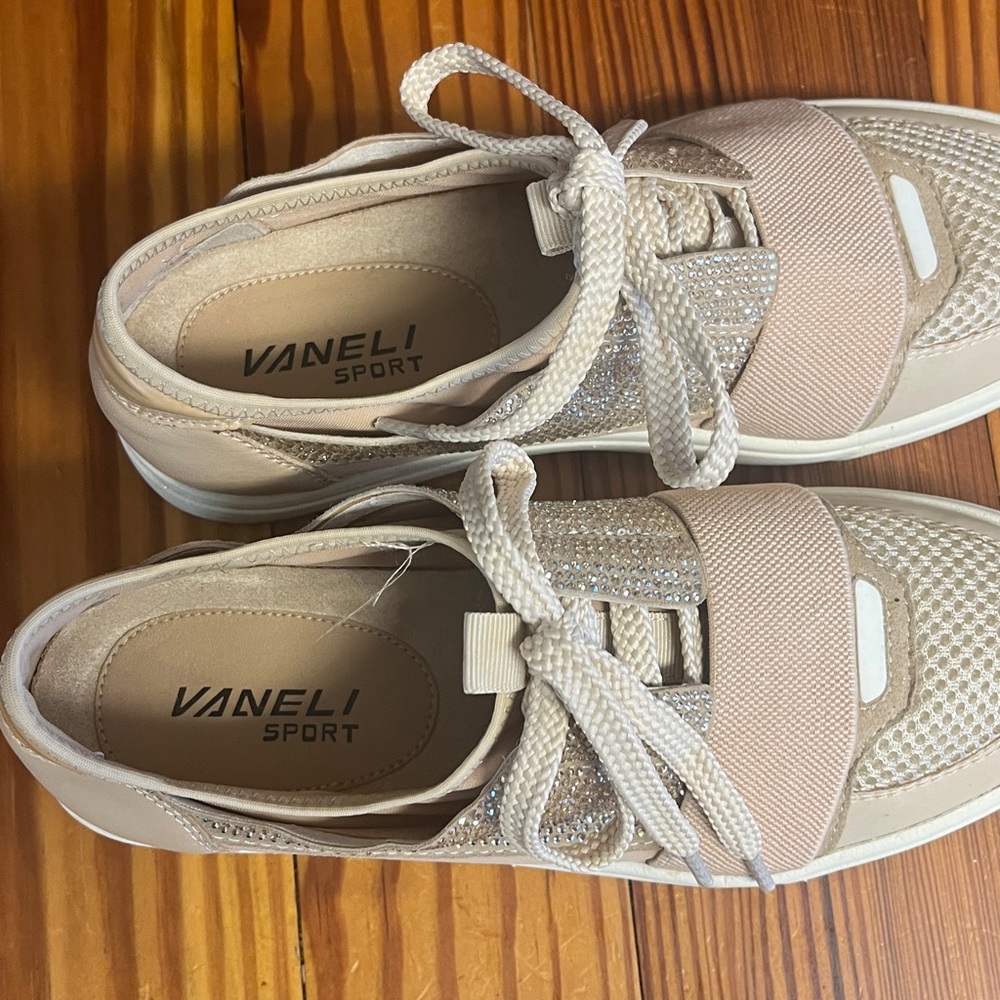 Vaneli Sport Onella Perforated Rhinestone Lace Up Sneakers ~ Size 7.5 M - Picture 6 of 7